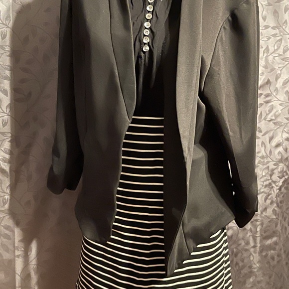 💣🧨3 for $30💣🧨 Dalia Collection Striped Skirt - Picture 3 of 6